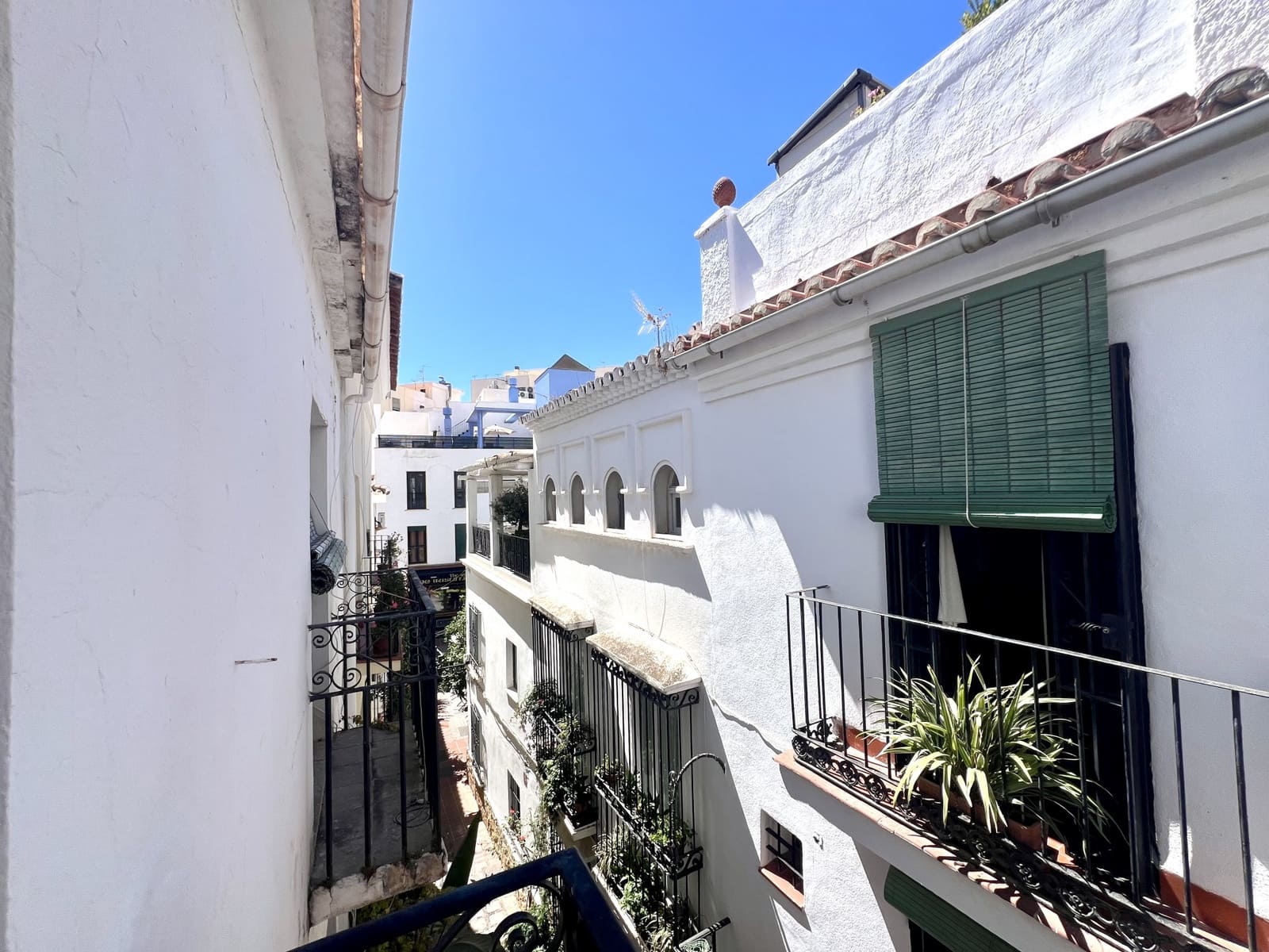 7 Zimmer Gewerbe zu verkaufen in Marbella - 1.500.000 € (Ref: 9206656)