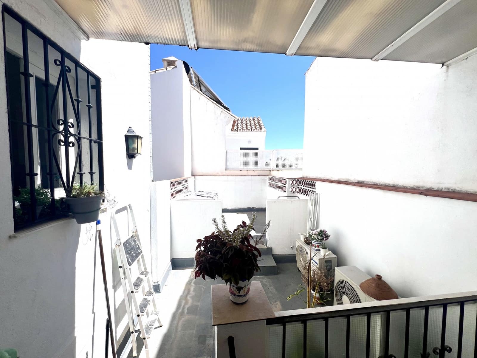 7 Zimmer Gewerbe zu verkaufen in Marbella - 1.500.000 € (Ref: 9206656)