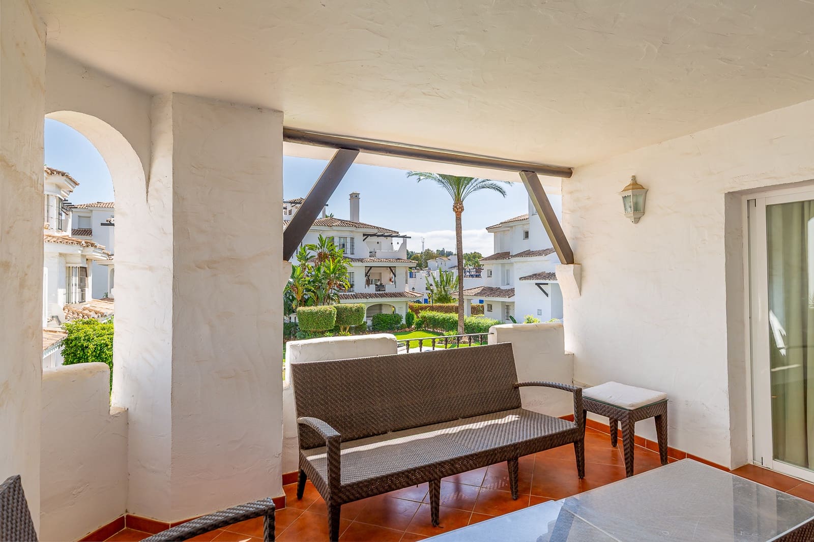 4 bedroom Apartment for sale in Marbella with pool garage - € 899,000 (Ref: 9247108)