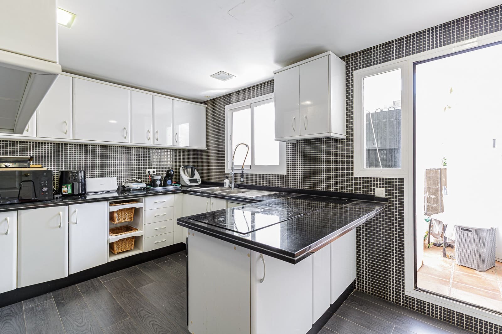 4 camera da letto Appartamento in vendita in Marbella con piscina garage - 899.000 € (Rif: 9247108)