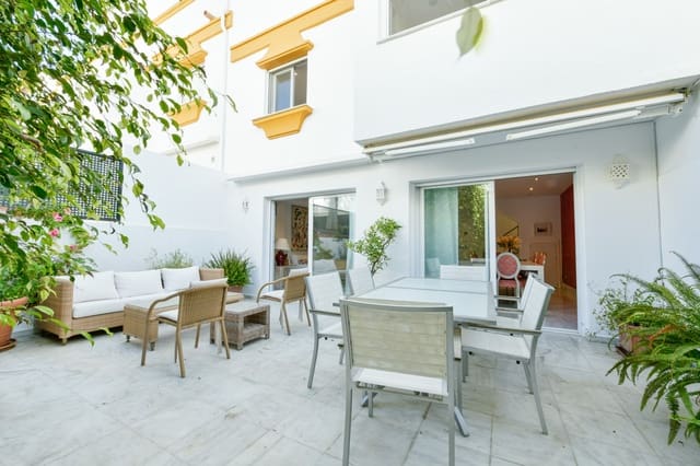 Casa de 5 habitaciones en Marbella en venta con piscina garaje - 2.390.000 € (Ref: 9276257)