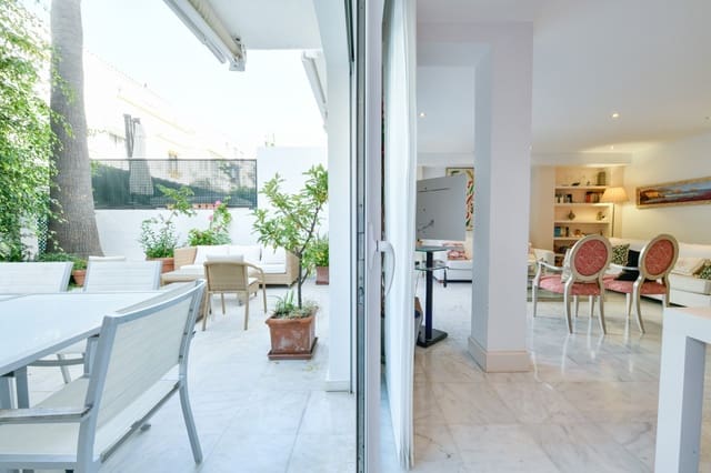 Casa de 5 habitaciones en Marbella en venta con piscina garaje - 2.390.000 € (Ref: 9276257)