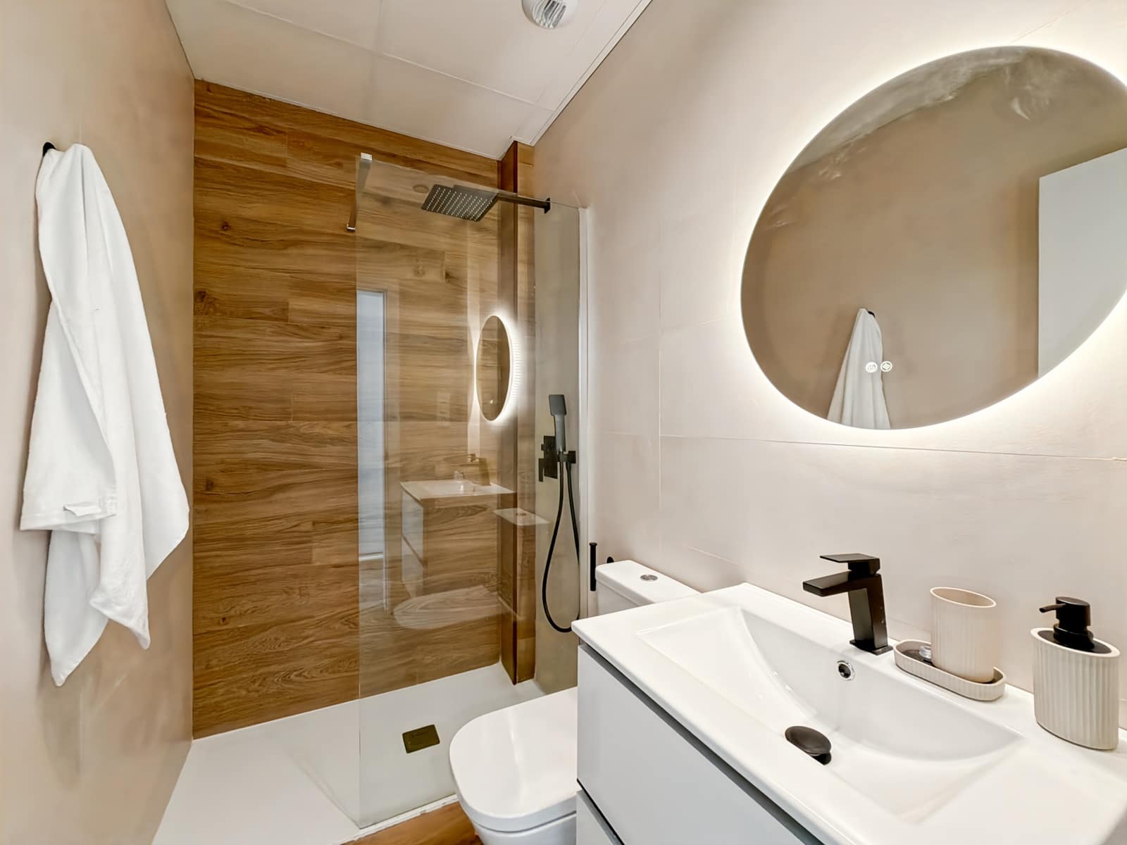 Studio na sprzedaż w Miasto Malaga z basenem - 215 000 € (Ref: 9291458)