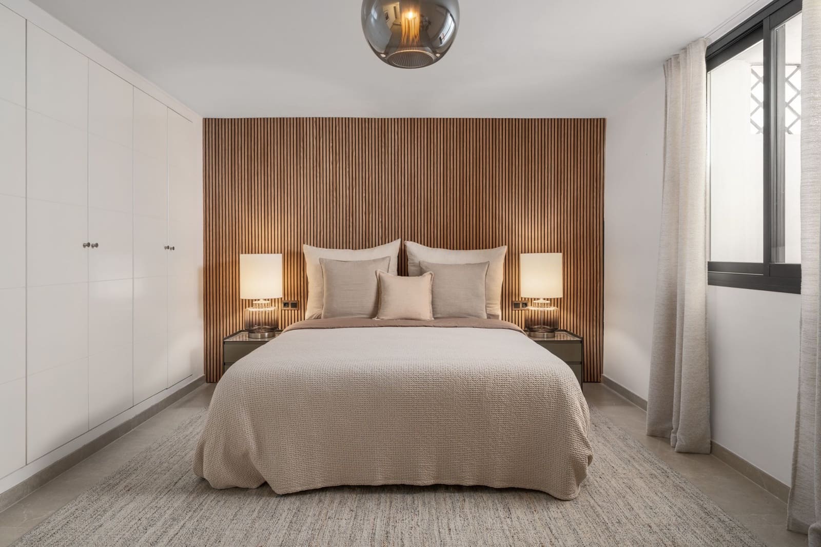 6 bedroom Villa for sale in Marbella with pool garage - € 2,150,000 (Ref: 9297518)