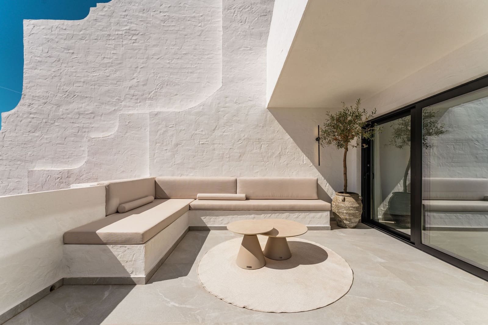Apartamento de 3 habitaciones en Benahavís en venta con piscina garaje - 1.295.000 € (Ref: 9297522)