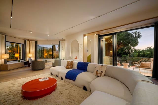 4 sypialnia Willa na sprzedaż w Marbella z basenem garażem - 2 995 000 € (Ref: 9300956)