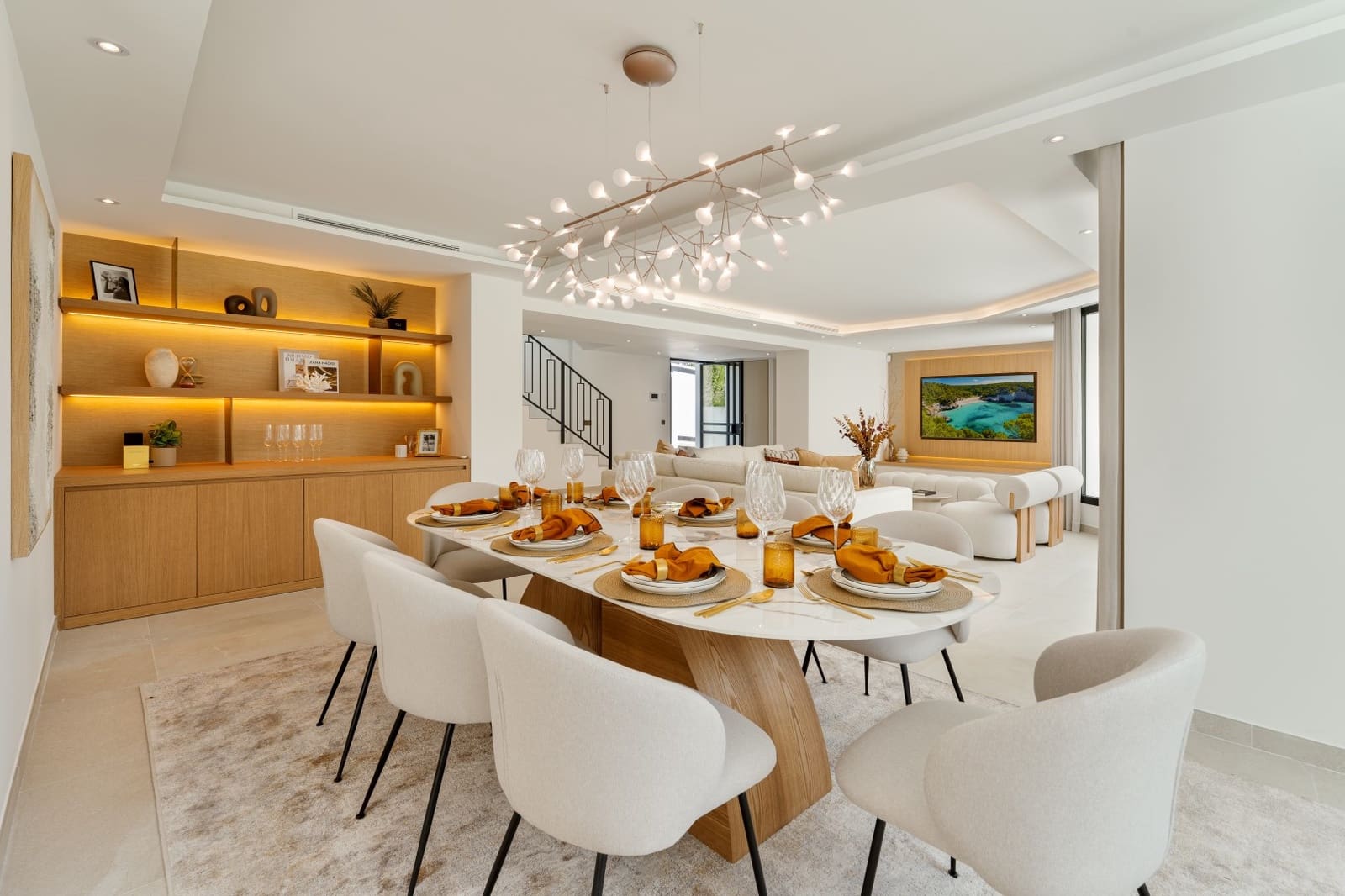 4 bedroom Villa for sale in Marbella with pool garage - € 3,850,000 (Ref: 9300957)