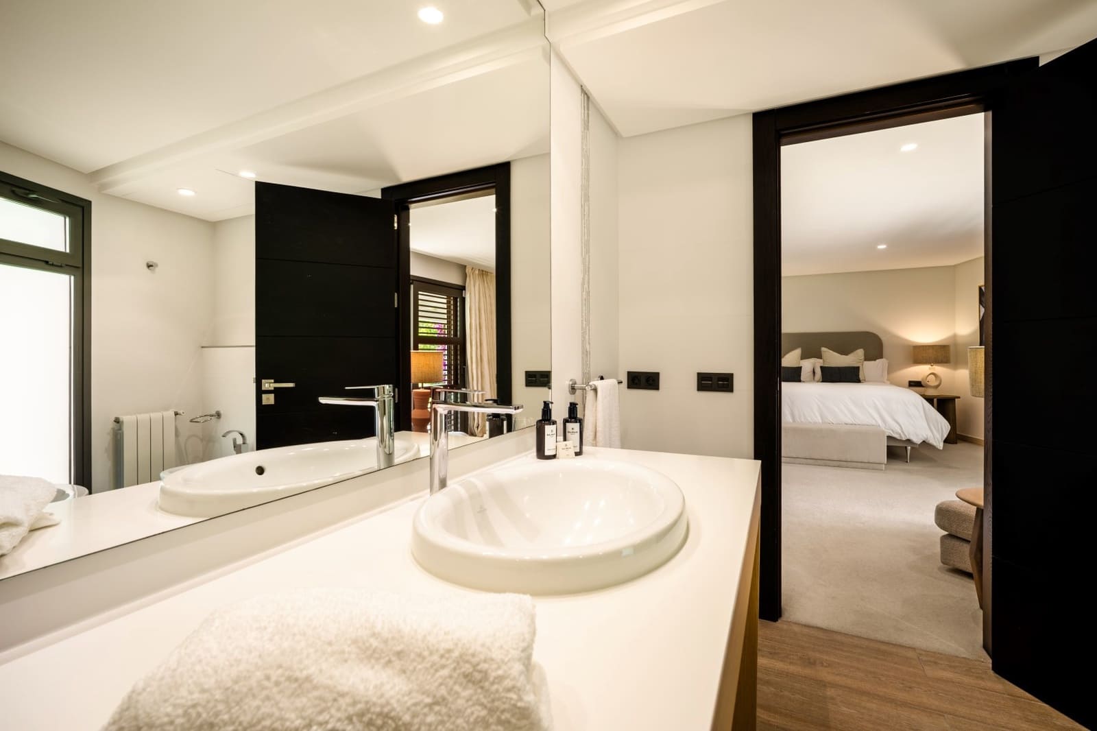 Chalet de 5 habitaciones en Marbella en venta con piscina garaje - 6.995.000 € (Ref: 9303385)