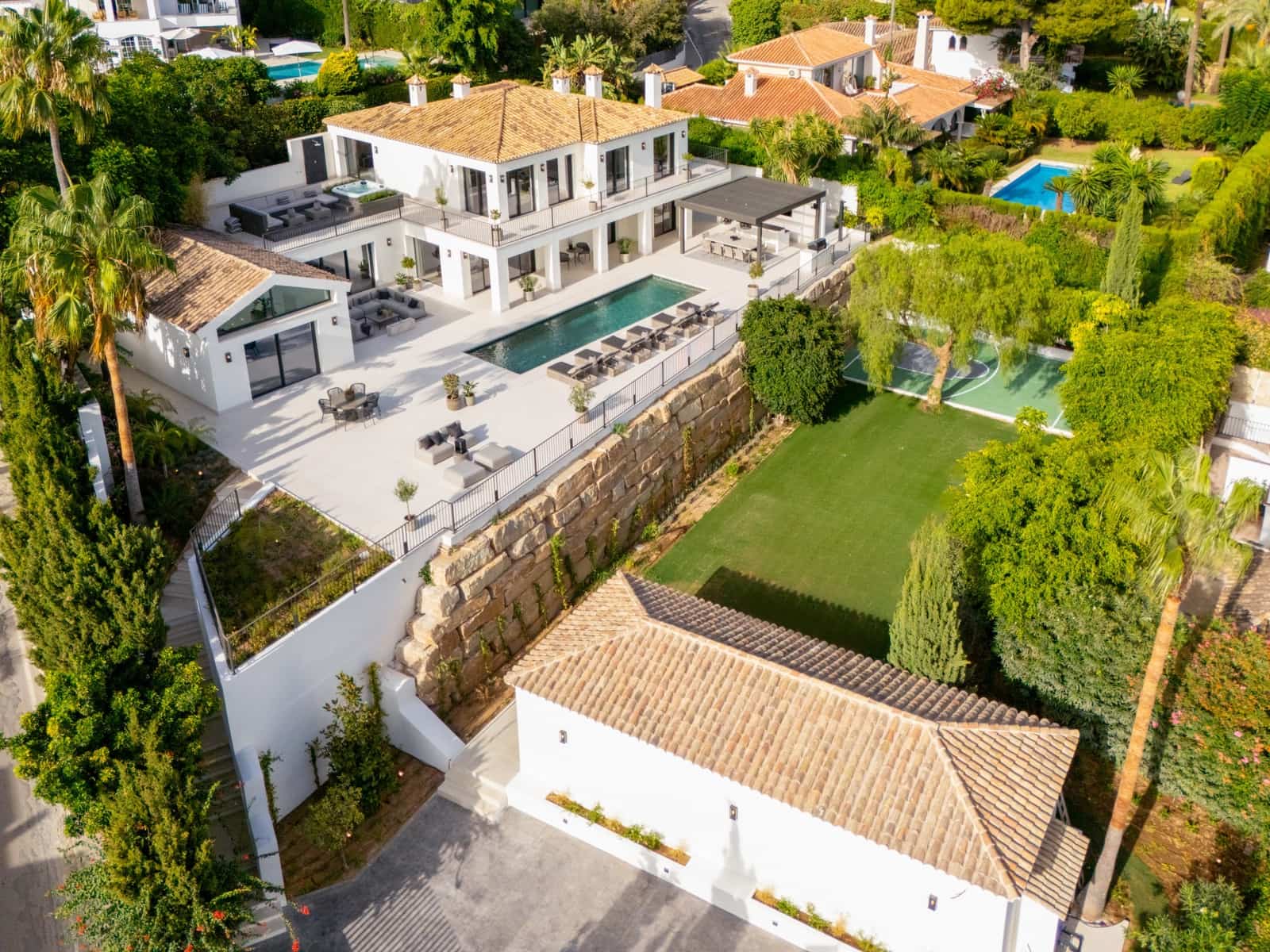6 makuuhuone Huvila myytävänä paikassa Marbella mukana uima-altaan 
autotalli - 7 800 000 € (Ref: 9303386)