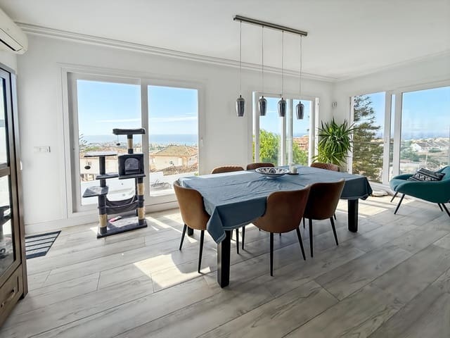 3 soverom Villa til salgs i Benalmádena pueblo, Benalmádena med svømmebasseng garasje - € 985 000 (Ref: 9310819)