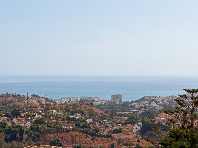 3 soverom Villa til salgs i Benalmádena pueblo, Benalmádena med svømmebasseng garasje - € 985 000 (Ref: 9310819)