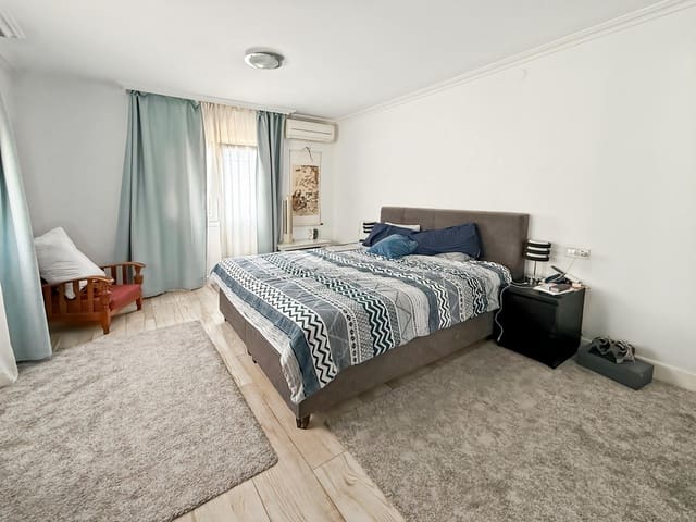 3 sovrum Villa till salu i Benalmádena pueblo, Benalmádena med pool garage - 960 000 € (Ref: 9310819)