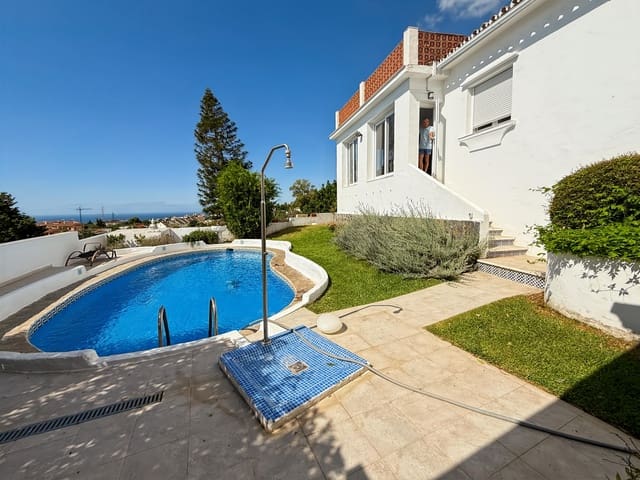 3 soverom Villa til salgs i Benalmádena pueblo, Benalmádena med svømmebasseng garasje - € 985 000 (Ref: 9310819)