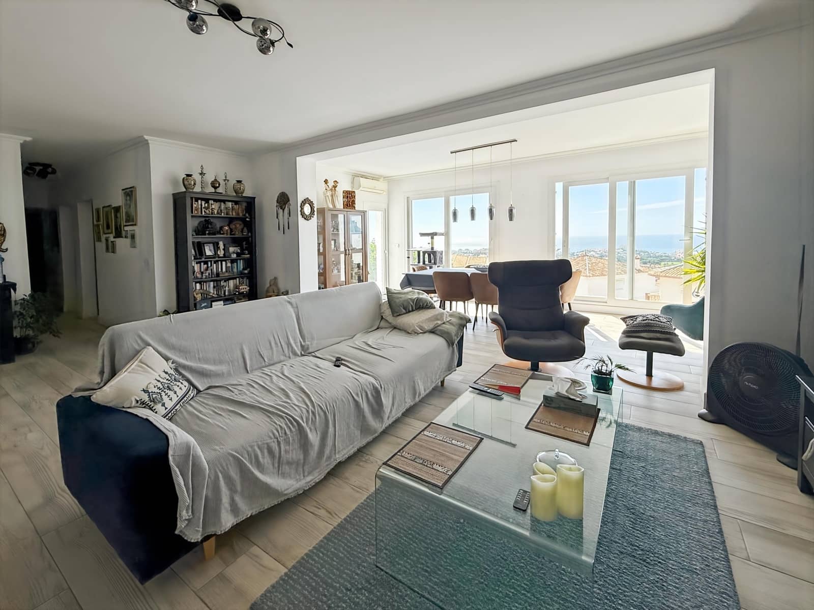 3 bedroom Villa for sale in Benalmadena with pool garage - € 960,000 (Ref: 9310819)
