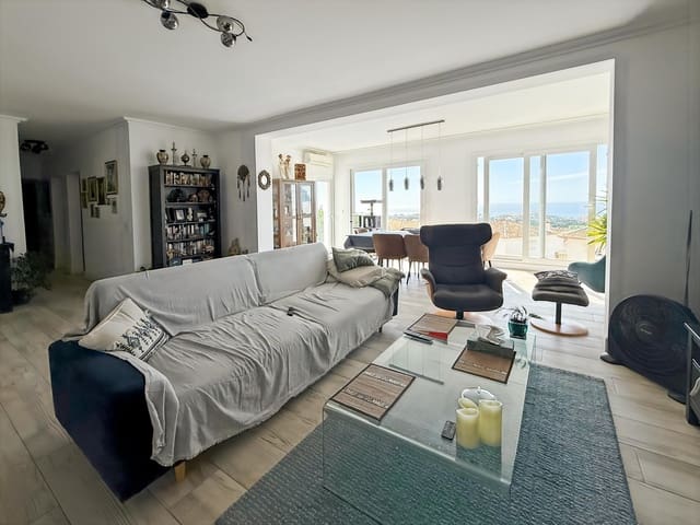 3 chambre Villa/Maison à vendre à Benalmádena pueblo, Benalmádena avec piscine garage - 960 000 € (Ref: 9310819)