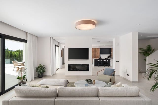 5 Zimmer Villa zu verkaufen in Marbella mit Pool Garage - 2.999.000 € (Ref: 9312754)