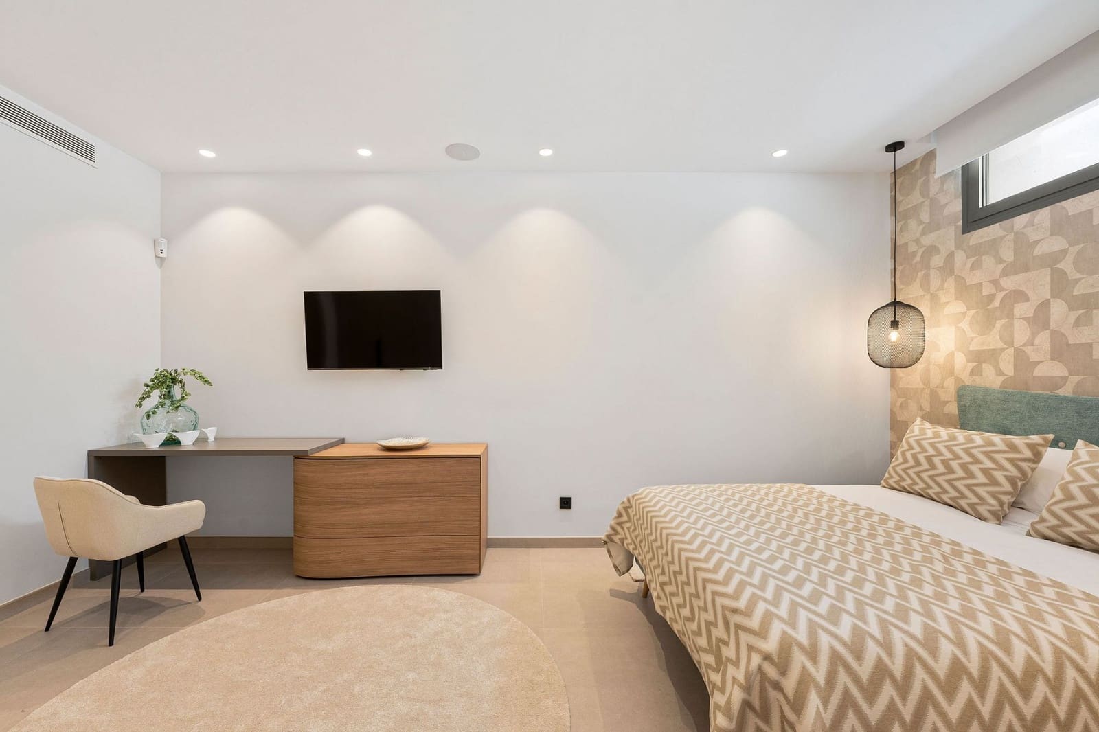 4 sypialnia Willa na sprzedaż w Marbella z basenem garażem - 3 950 000 € (Ref: 9317780)