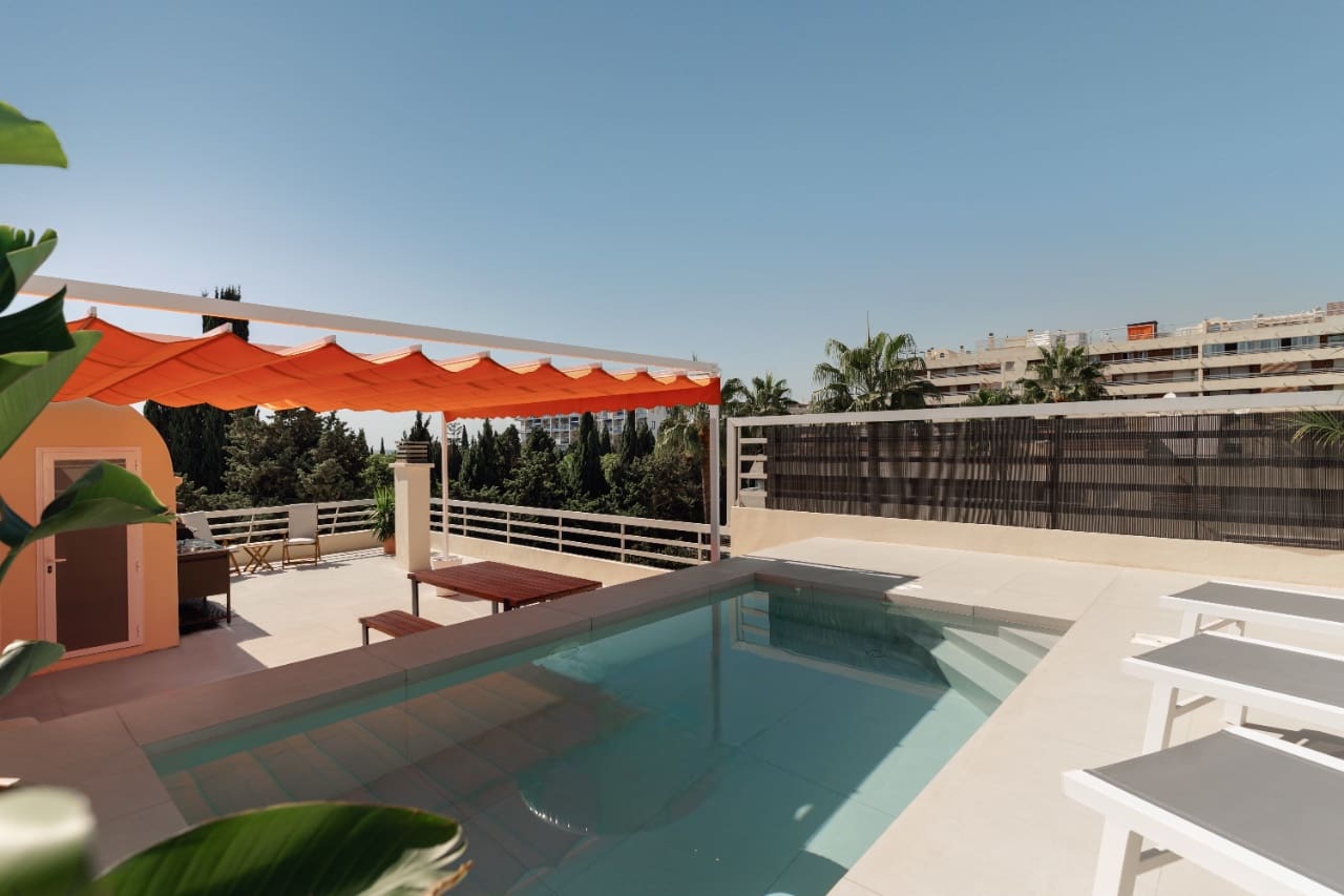 3 soveværelse Penthouse til salg i Marbella med swimmingpool garage - € 1.695.000 (Ref: 9334791)
