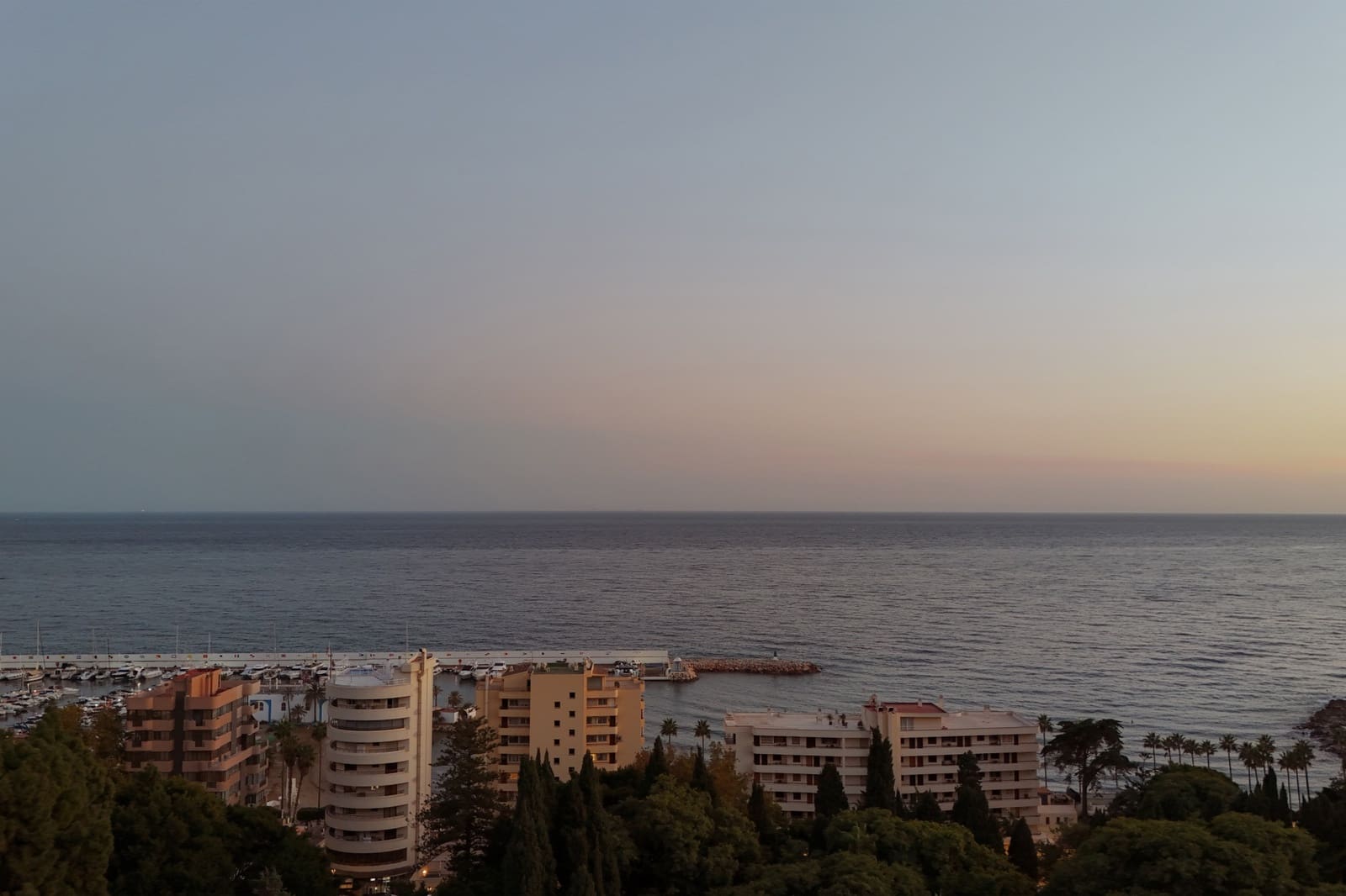 3 soveværelse Penthouse til salg i Marbella med swimmingpool garage - € 1.695.000 (Ref: 9334791)