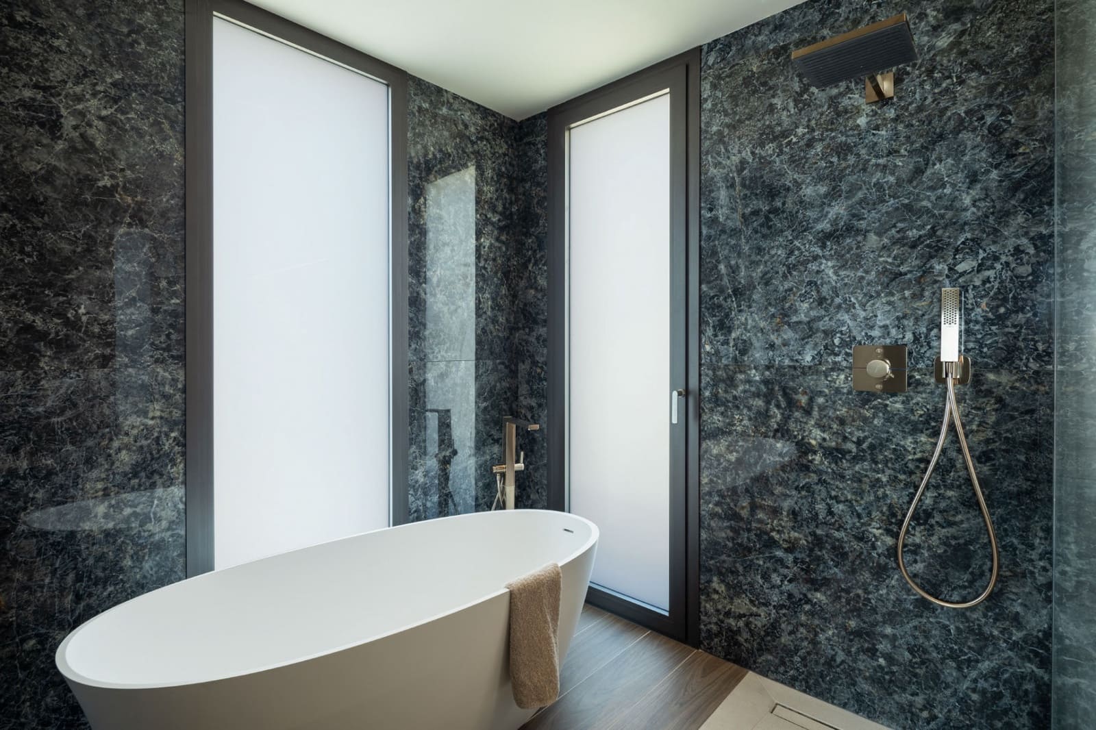 5 soverom Villa til salgs i Los Flamingos med svømmebasseng garasje - € 4 395 000 (Ref: 9337851)