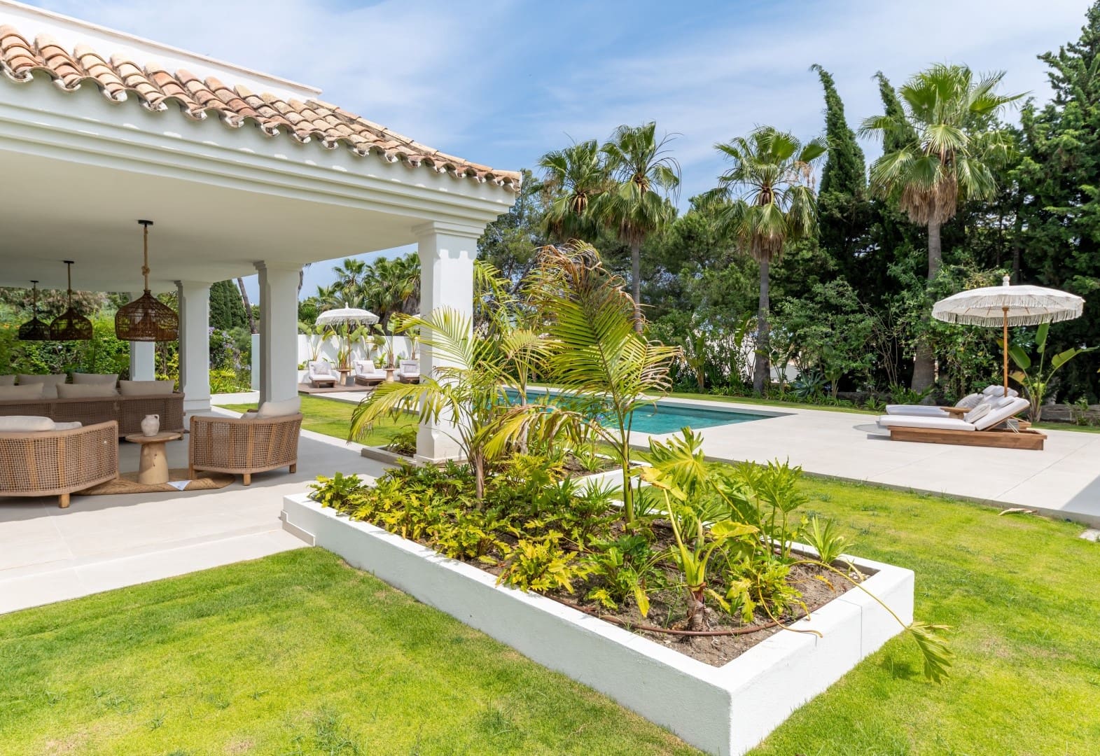 5 bedroom Villa for sale in Atalaya-Isdabe with pool garage - € 3,495,000 (Ref: 9344593)