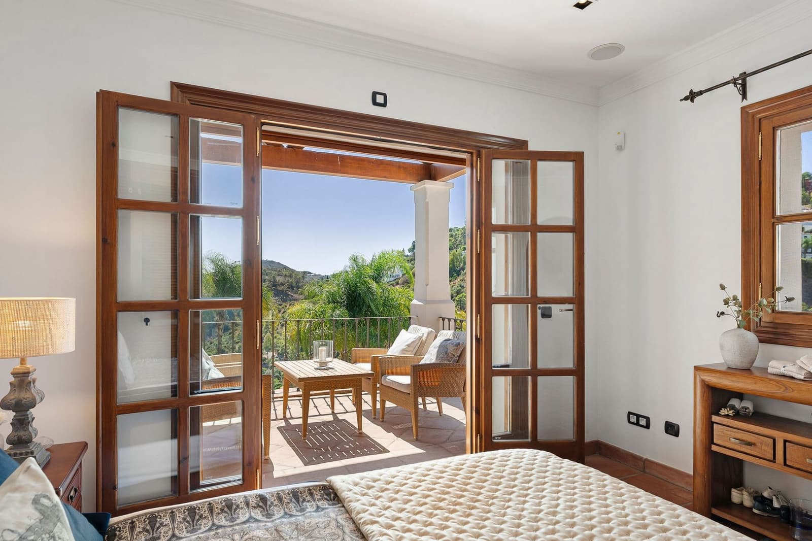Chalet de 4 habitaciones en El Madroñal en venta con piscina garaje - 4.500.000 € (Ref: 9353346)