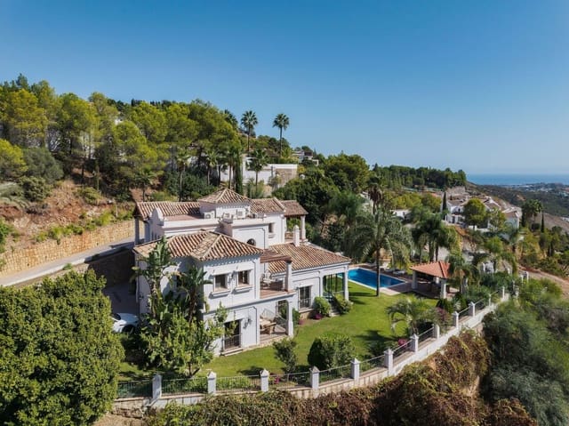 4 soveværelse Villa til salg i El Madroñal, Benahavís med swimmingpool garage - € 4.500.000 (Ref: 9353346)