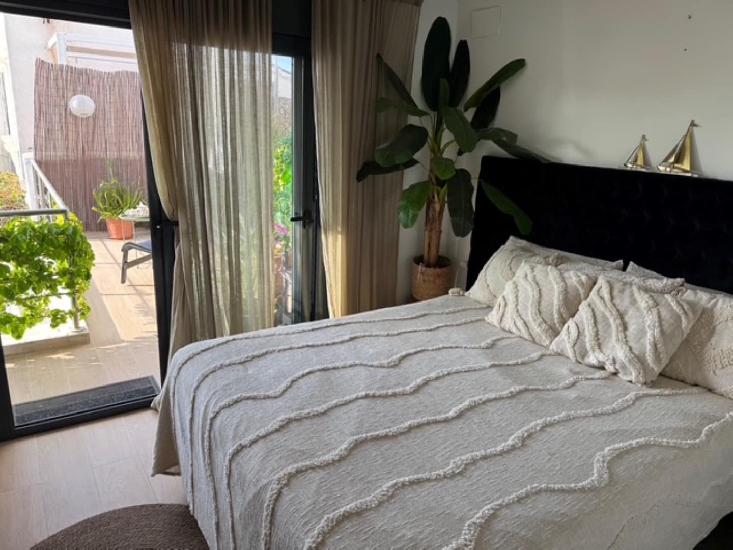 3 quarto Casa em Banda para venda em Estepona com piscina garagem - 849 000 € (Ref: 9367220)