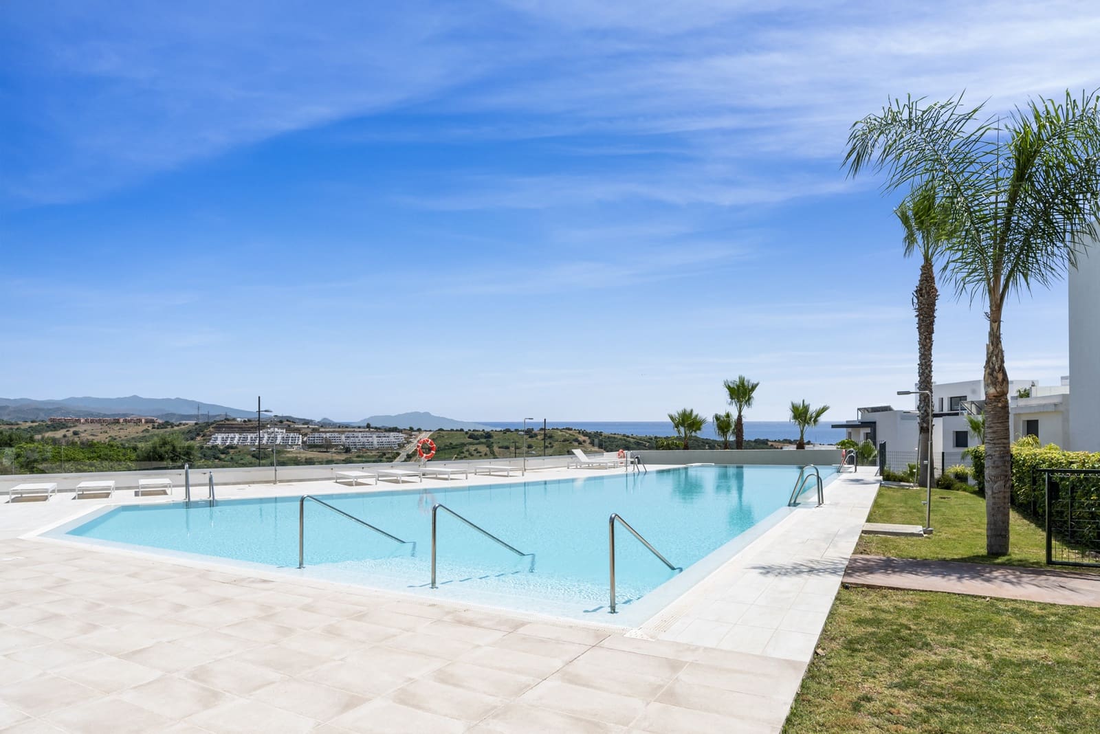 2 sypialnia Apartament na sprzedaż w Estepona z basenem garażem - 495 000 € (Ref: 9367221)