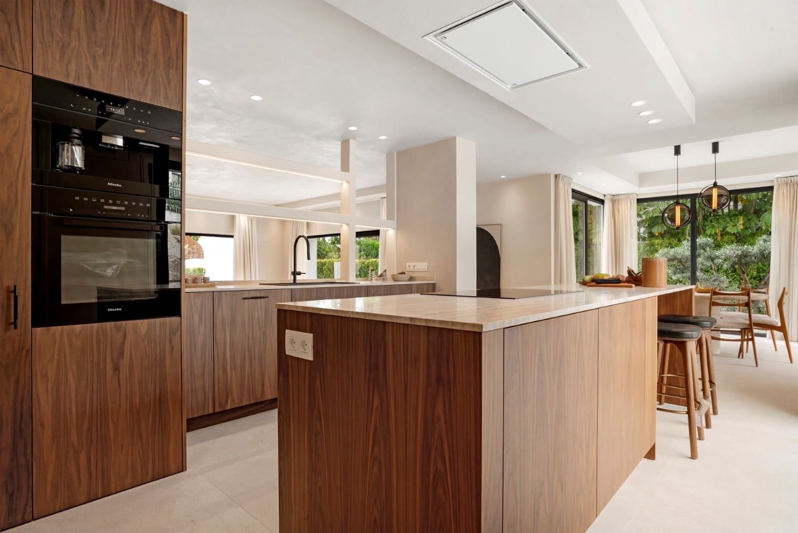 Chalet de 4 habitaciones en Benahavís en venta con piscina garaje - 3.450.000 € (Ref: 9378894)