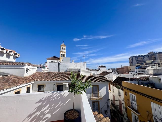 3 bedroom Townhouse for sale in Marbella - € 3,200,000 (Ref: 9382514)