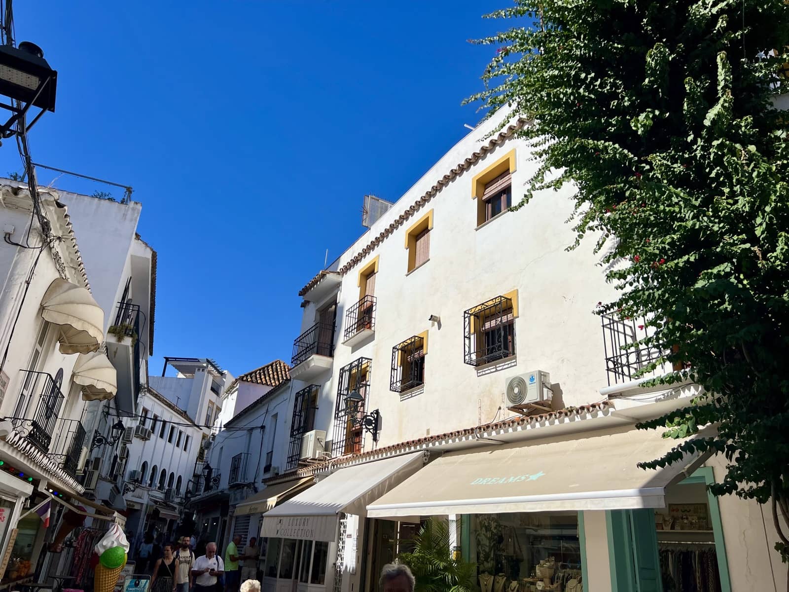 3 bedroom Townhouse for sale in Marbella - € 3,200,000 (Ref: 9382514)