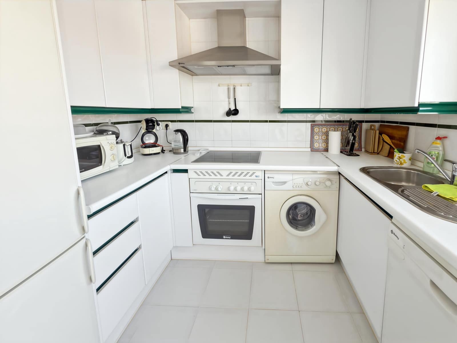 2 sypialnia Penthouse na sprzedaż w Marbella z basenem garażem - 520 000 € (Ref: 9390434)