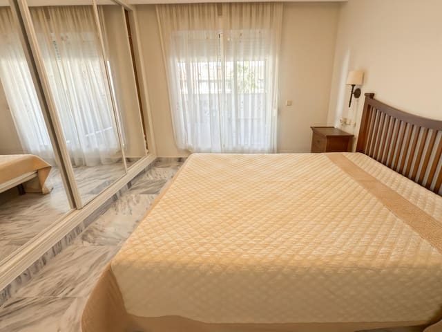 2 sypialnia Penthouse na sprzedaż w Marbella z basenem garażem - 520 000 € (Ref: 9390434)