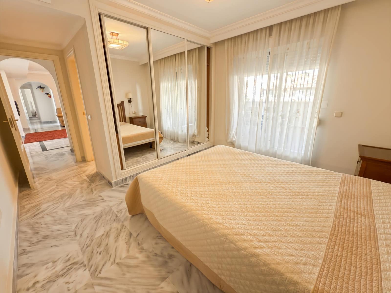 2 sypialnia Penthouse na sprzedaż w Marbella z basenem garażem - 520 000 € (Ref: 9390434)