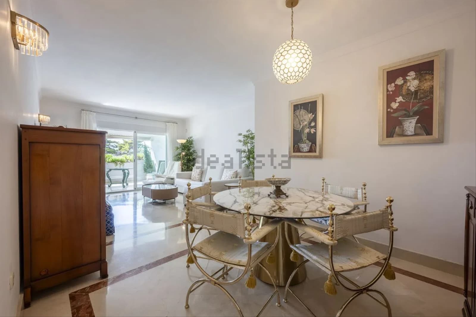 2 bedroom Apartment for sale in Marbella with pool garage - € 895,000 (Ref: 9403187)