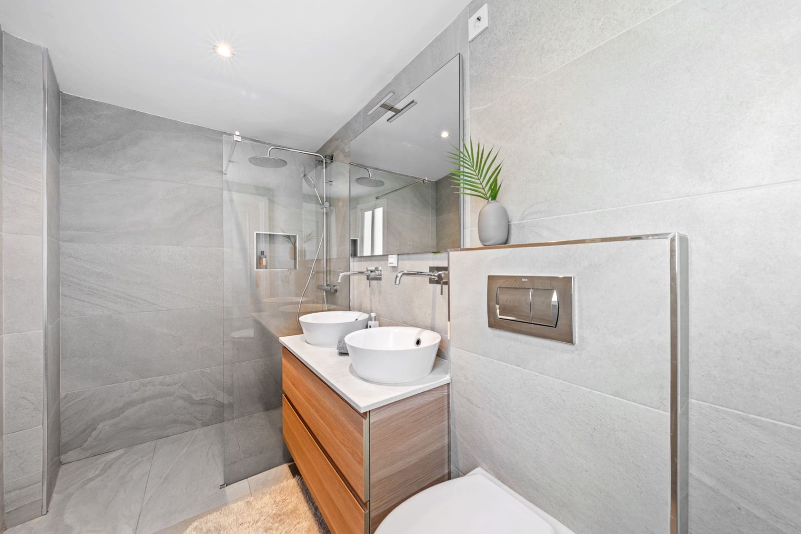 3 bedroom Apartment for sale in Marbella with pool garage - € 680,000 (Ref: 9410785)