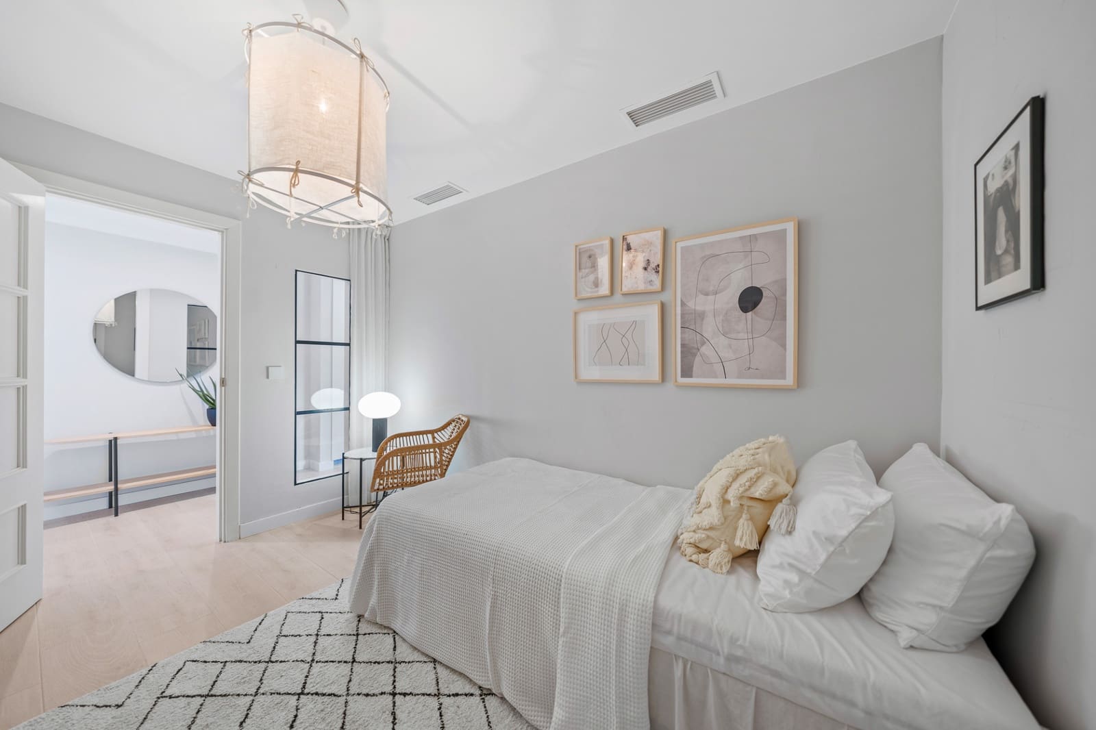 3 bedroom Apartment for sale in Marbella with pool garage - € 680,000 (Ref: 9410785)