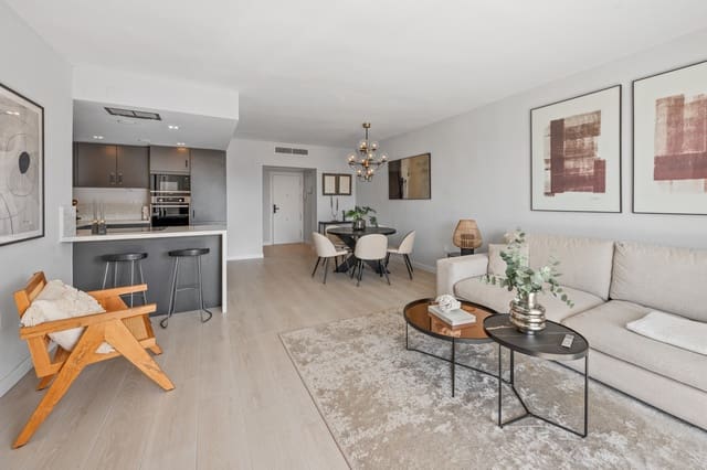 3 bedroom Apartment for sale in Marbella with pool garage - € 680,000 (Ref: 9410785)