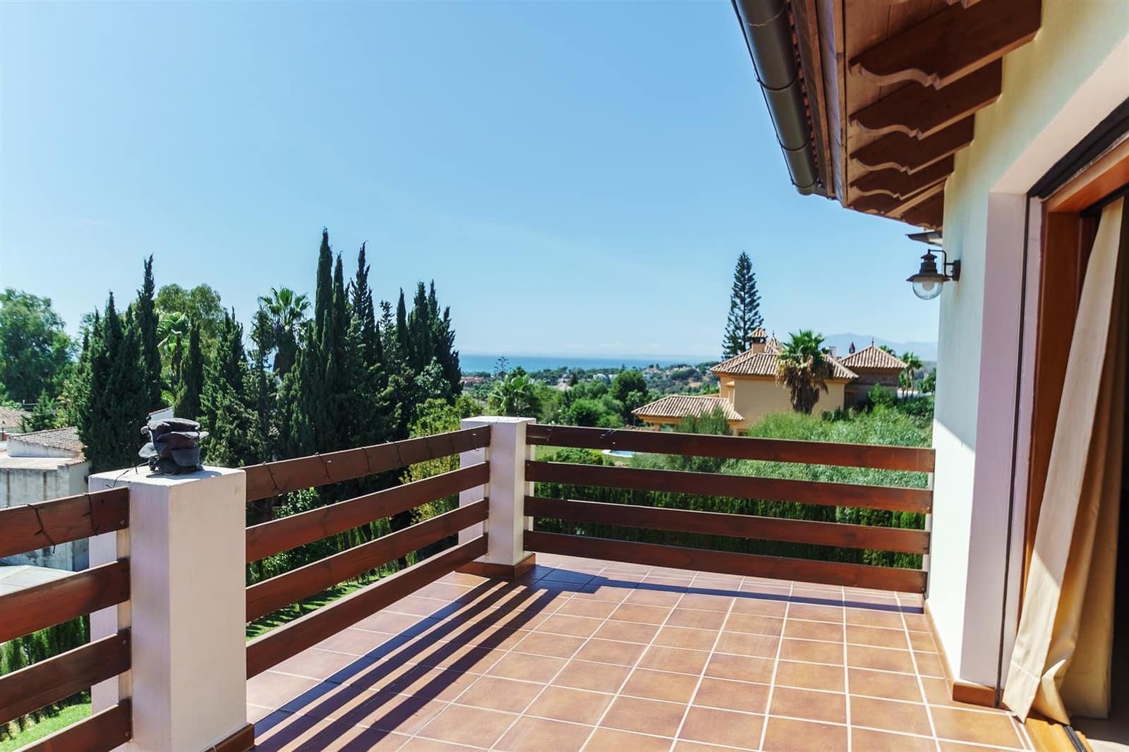 6 bedroom Villa for sale in Marbella with pool garage - € 2,580,000 (Ref: 9430941)