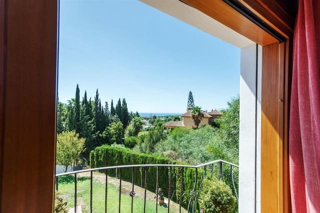 6 sovrum Villa till salu i Marbella med pool garage - 2 580 000 € (Ref: 9430941)