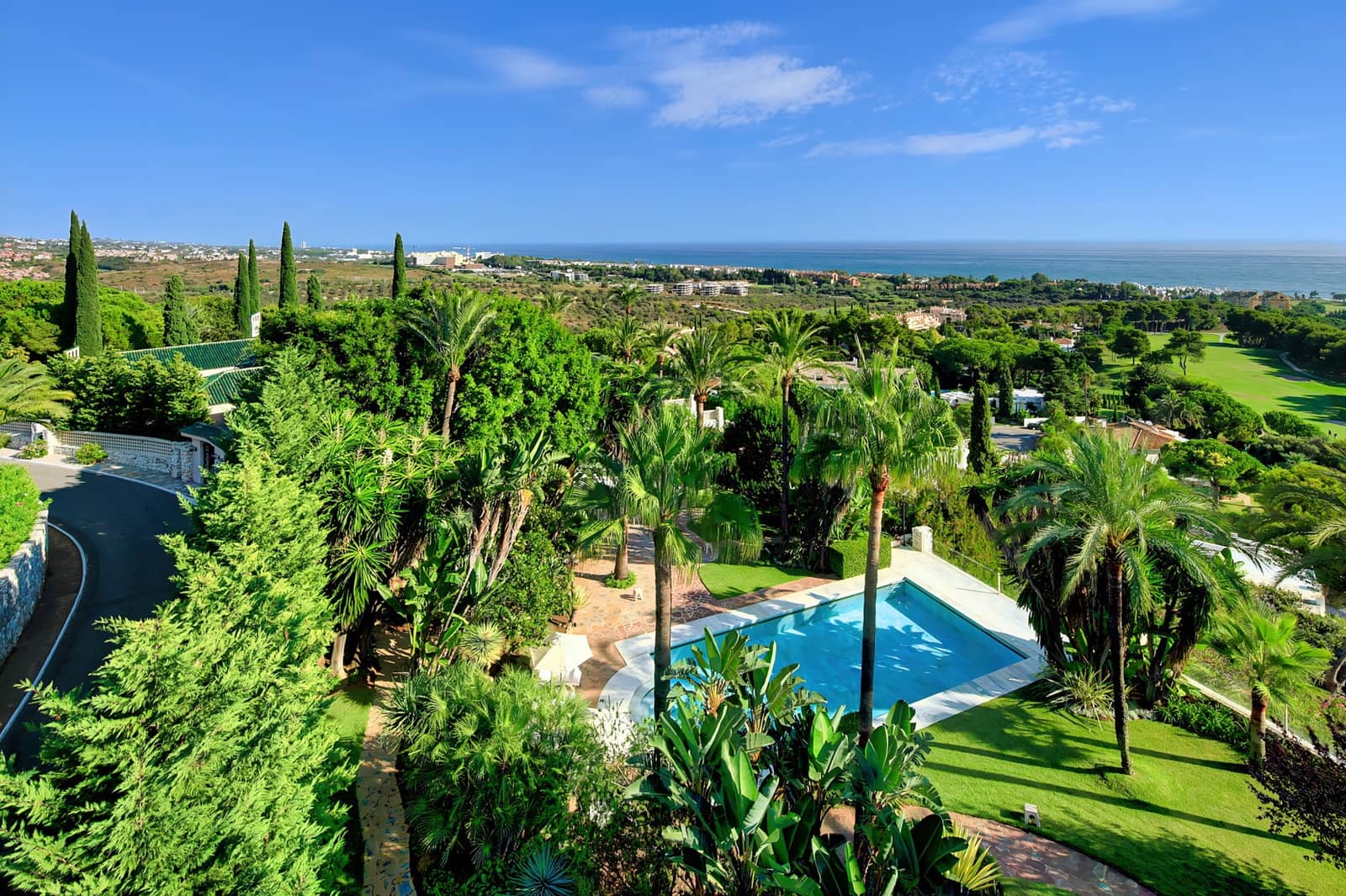 Chalet de 10 habitaciones en Marbella en venta con piscina garaje - 10.000.000 € (Ref: 9450142)