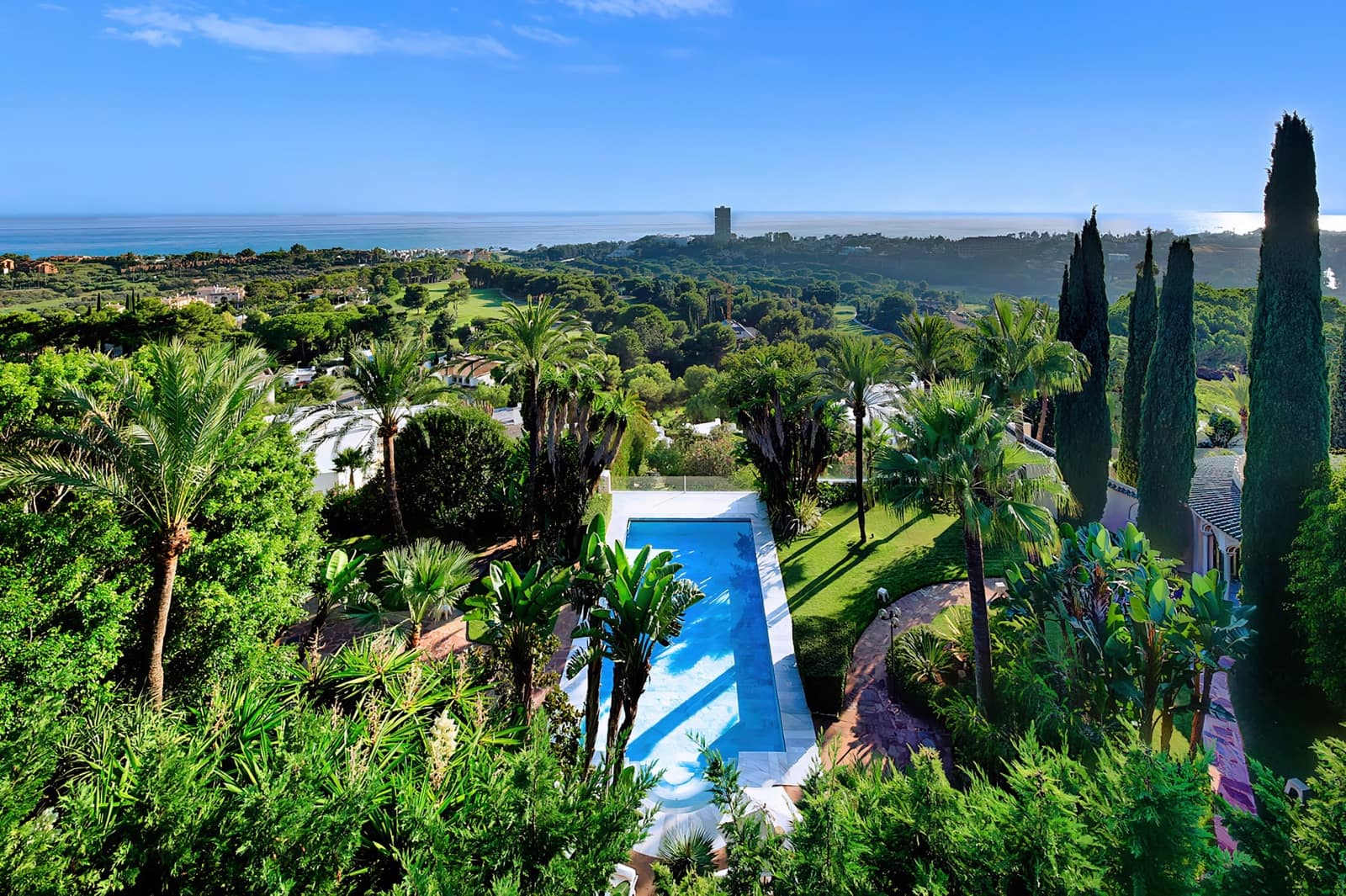 Chalet de 10 habitaciones en Marbella en venta con piscina garaje - 10.000.000 € (Ref: 9450142)