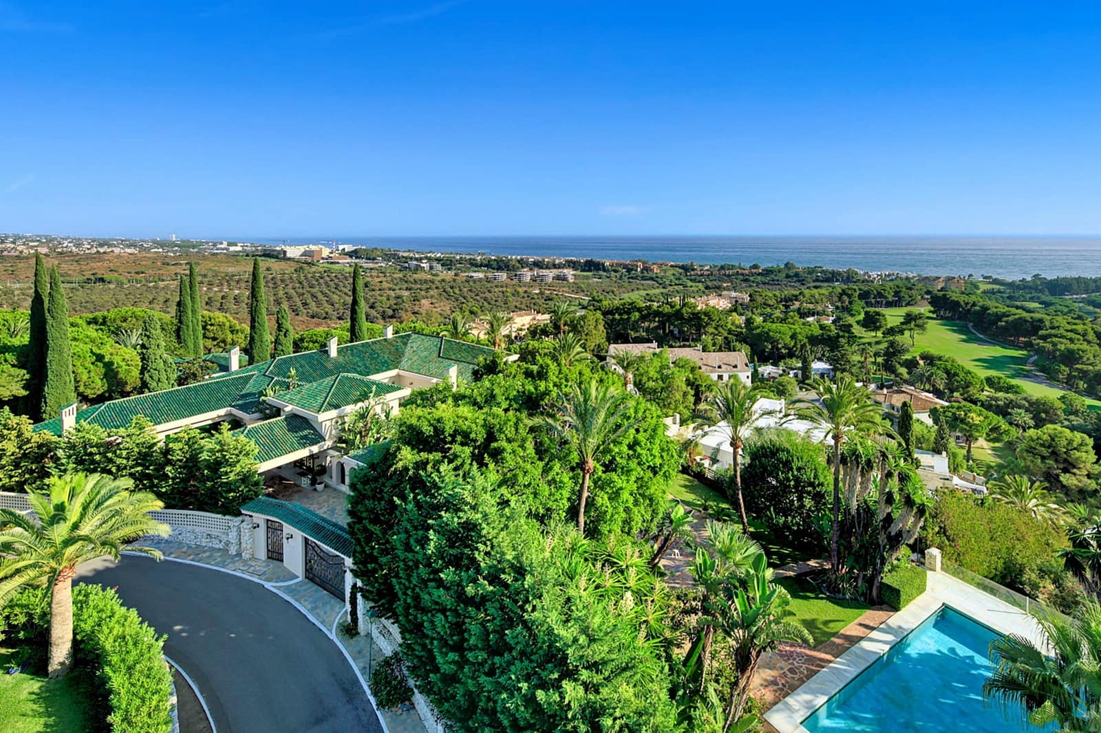 Chalet de 10 habitaciones en Marbella en venta con piscina garaje - 10.000.000 € (Ref: 9450142)