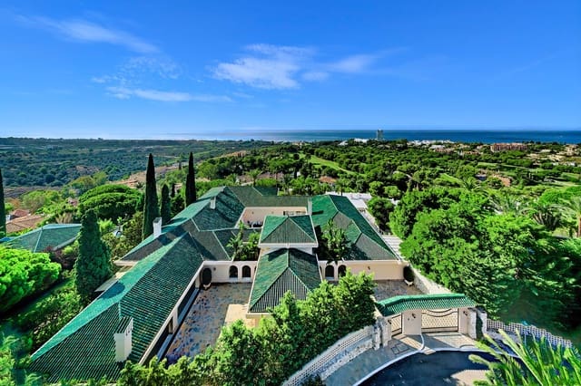 Chalet de 10 habitaciones en Marbella en venta con piscina garaje - 10.000.000 € (Ref: 9450142)