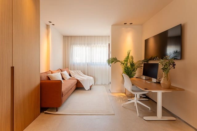 3 Zimmer Penthouse zu verkaufen in Marbella mit Pool Garage - 1.995.000 € (Ref: 9465436)