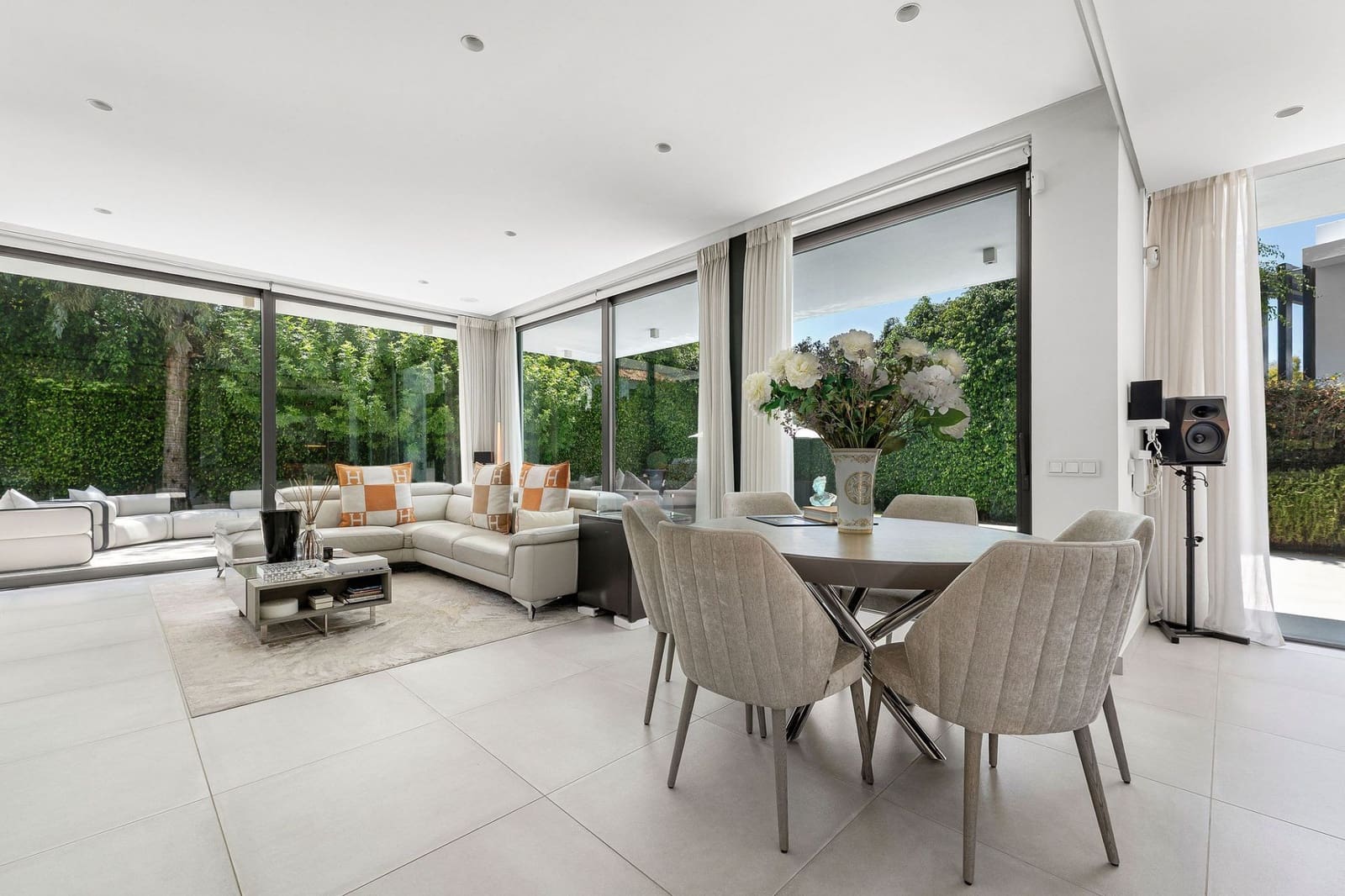 Chalet de 4 habitaciones en New Golden Mile en venta con piscina garaje - 1.825.000 € (Ref: 9465437)