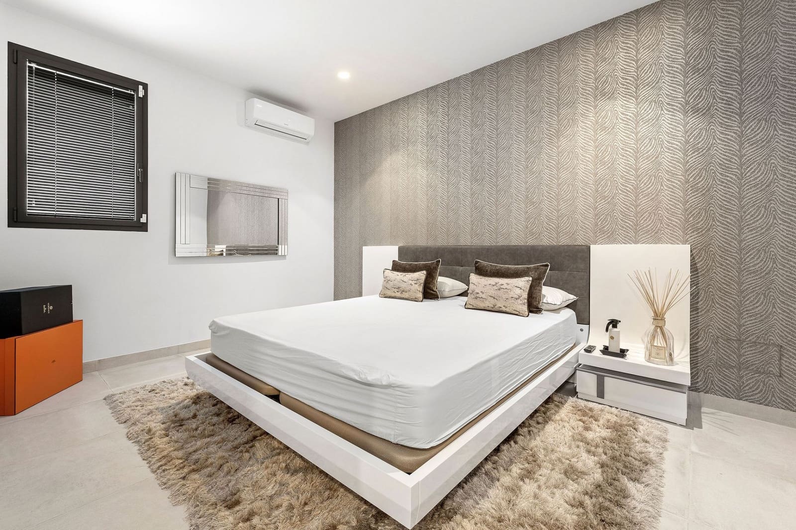 Chalet de 4 habitaciones en New Golden Mile en venta con piscina garaje - 1.825.000 € (Ref: 9465437)