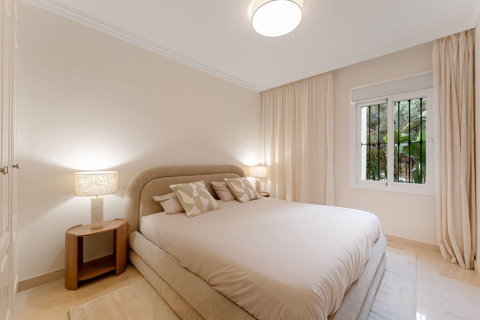 Apartamento de 3 habitaciones en Marbella en venta con piscina garaje - 1.195.000 € (Ref: 9465439)