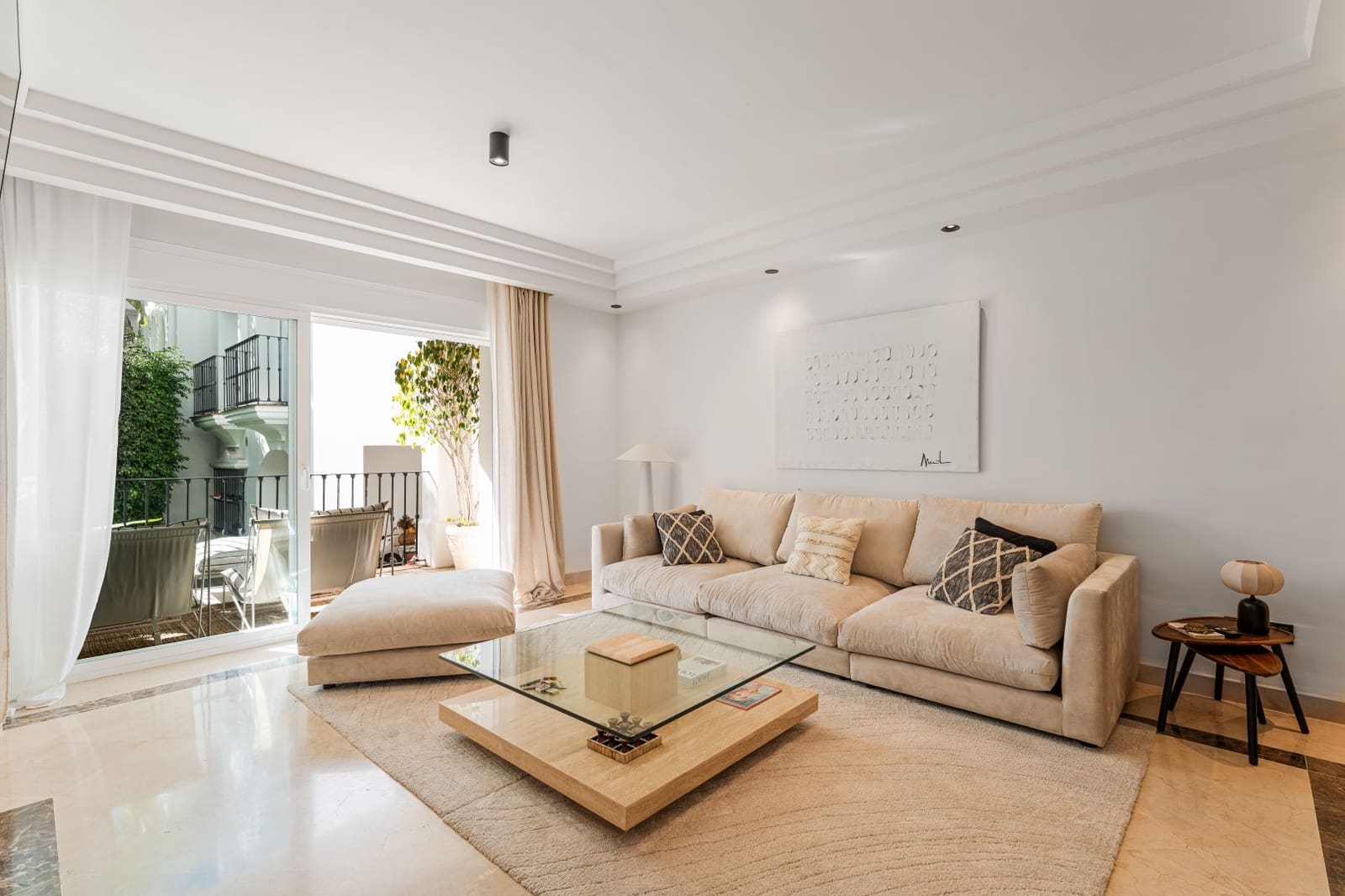 3 soveværelse Lejlighed til salg i Marbella med swimmingpool garage - € 990.000 (Ref: 9465440)